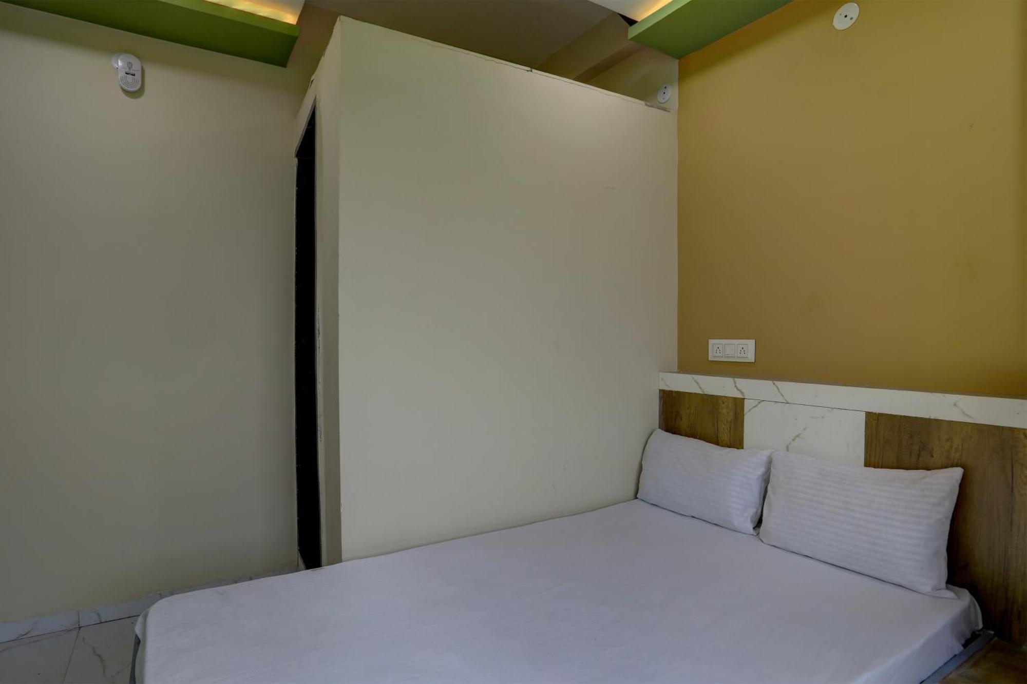 Spot On Hotel Ronak Place Indore Eksteriør bilde