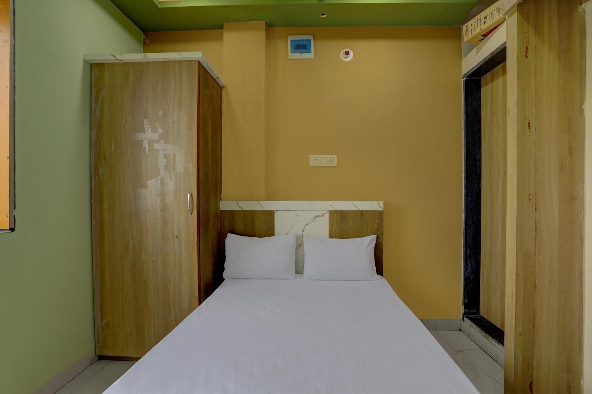 Spot On Hotel Ronak Place Indore Eksteriør bilde